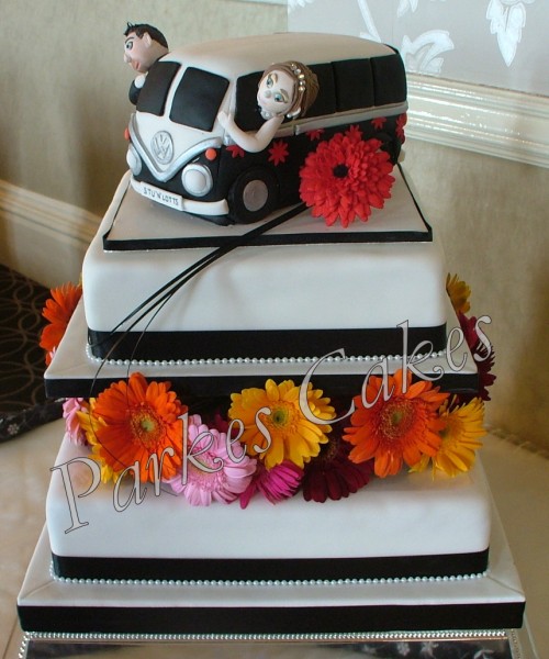 camper van wedding cake side view